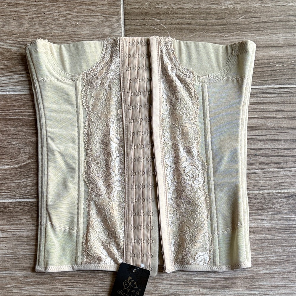 Elegant Cream Lace Corset